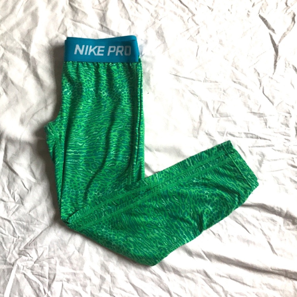 Nike Leopard Print Leggings